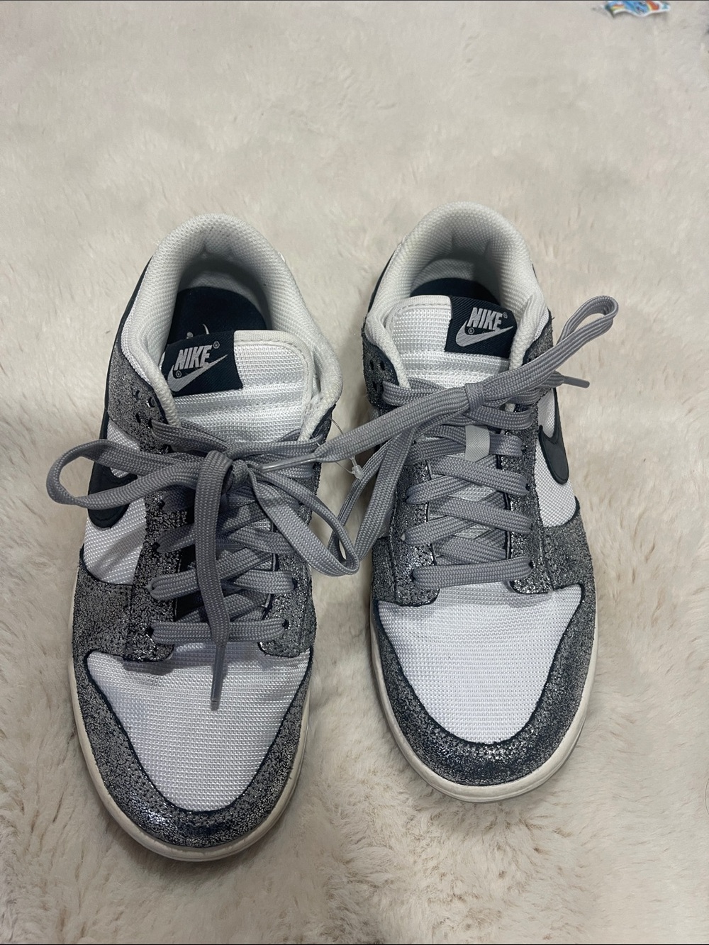 Nike Kids White & Gray Low-Top Sneakers